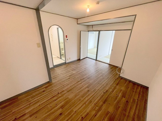 RIZEONE上新庄の居間・リビング