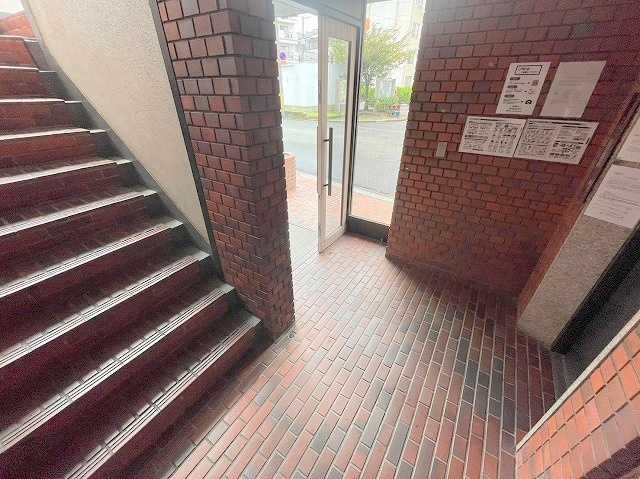 RIZEONE上新庄のエントランス