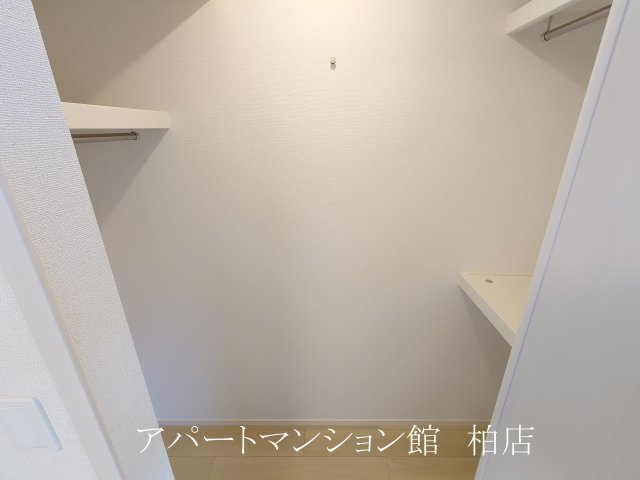 ノーブル柏Ａの収納|同施工会社、同型タイプです