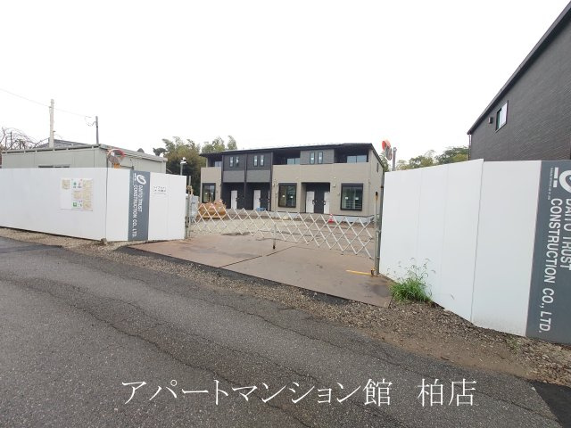 ノーブル柏Ａのエントランス