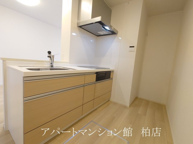 ノーブル柏Ａのキッチン|同施工会社、同型タイプです