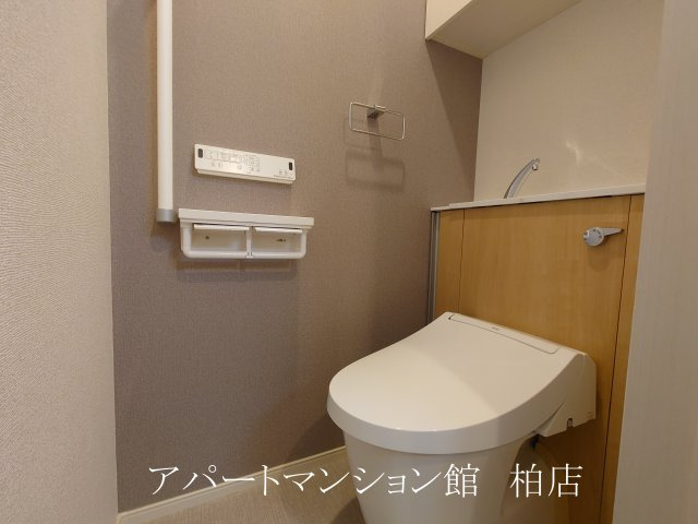 ノーブル柏Ａのトイレ|同施工会社、同型タイプです