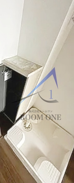 ライブズ品川の設備|洗濯機置場です。