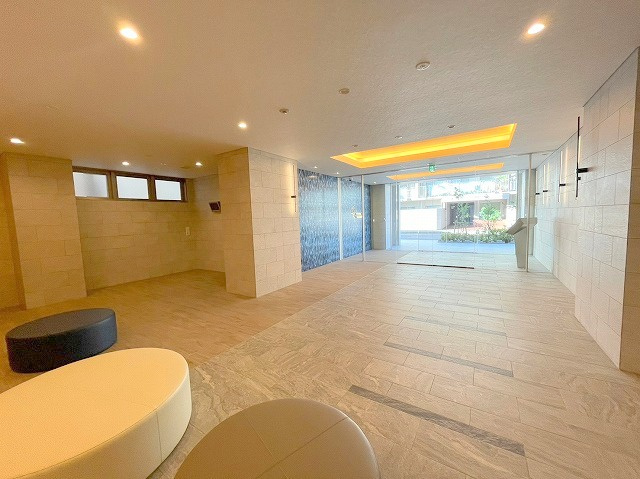 プレサンス神崎川ファインブレスのロビー