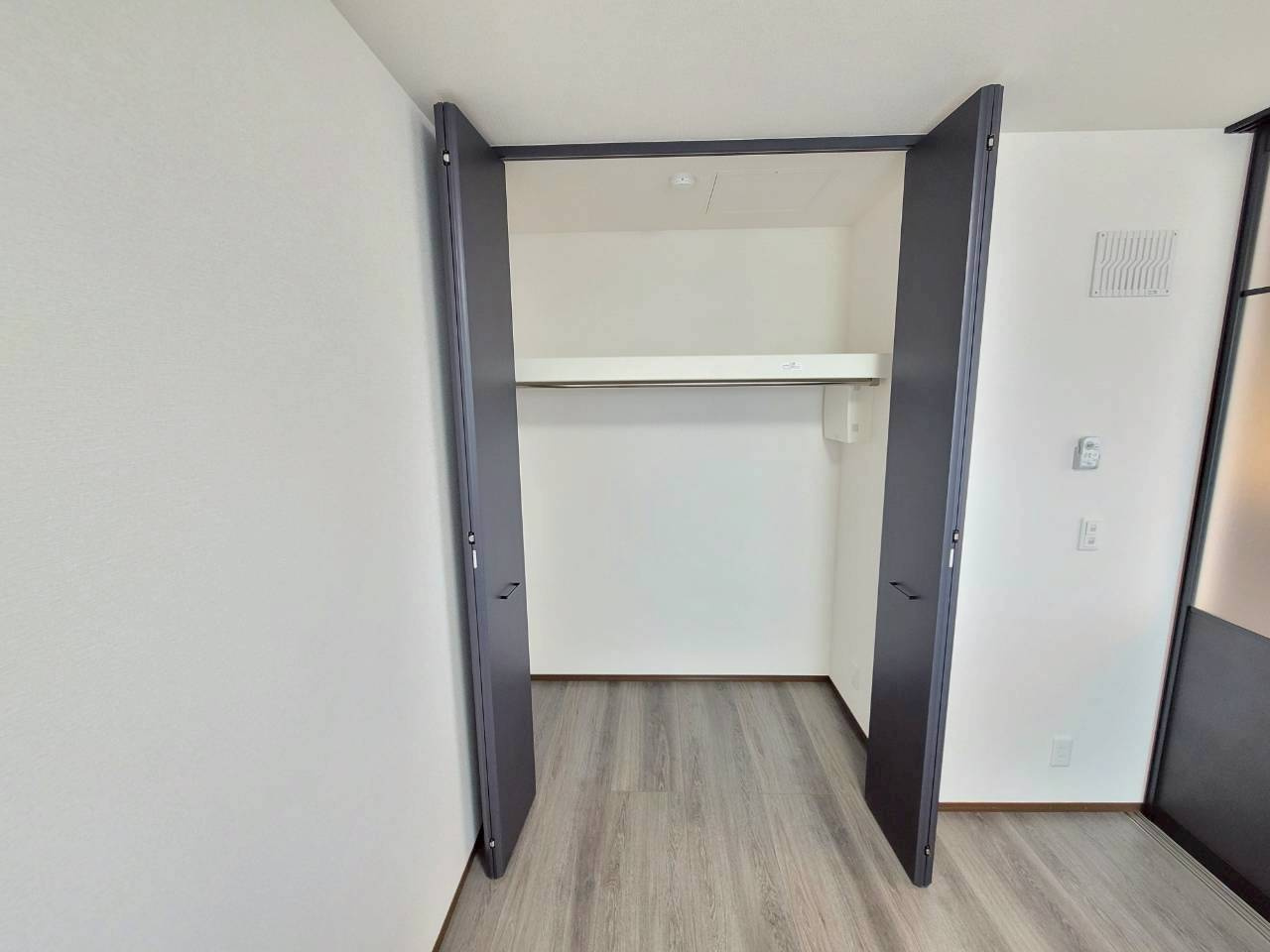 アベリアⅡ番館の収納|たっぷりとした収納スペースです
