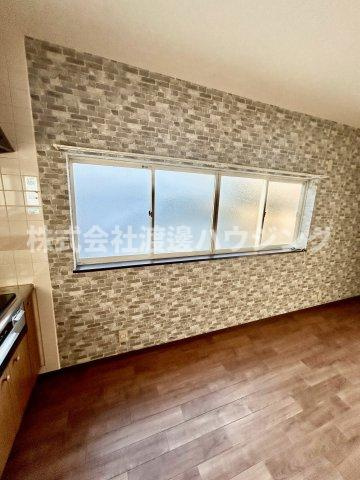 十八条一戸建のその他|窓