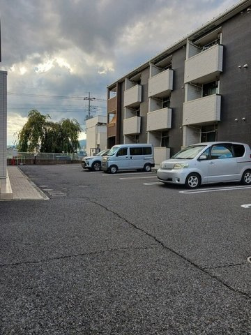 トレヴィⅠの駐車場|駐車場があります