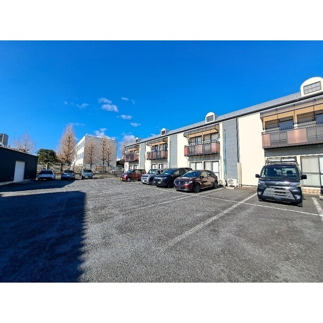 シティハイツブリッジBの駐車場|駐車場があります