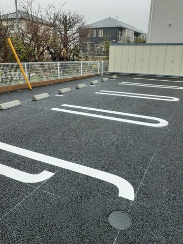 エテルノの駐車場|駐車場に車を止められます