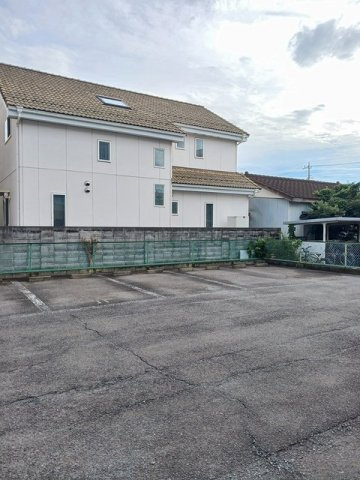 ミルキーウェイの駐車場|駐車場があるので、車を買う予定の方も安心です