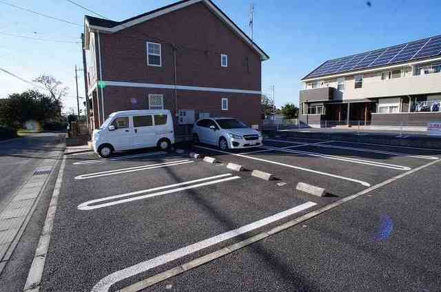 ファイン・グラースⅠの駐車場|駐車場に車を止められます