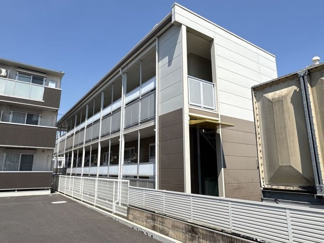 レオパレスバックス