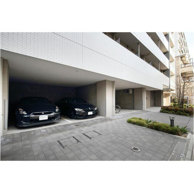 コンフォリア両国サウスの駐車場| 