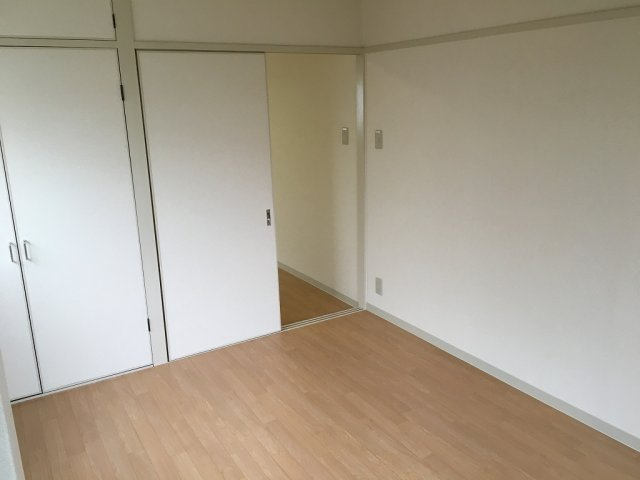 ユートピアチェリーの洋室