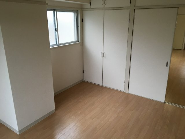 ユートピアチェリーの洋室