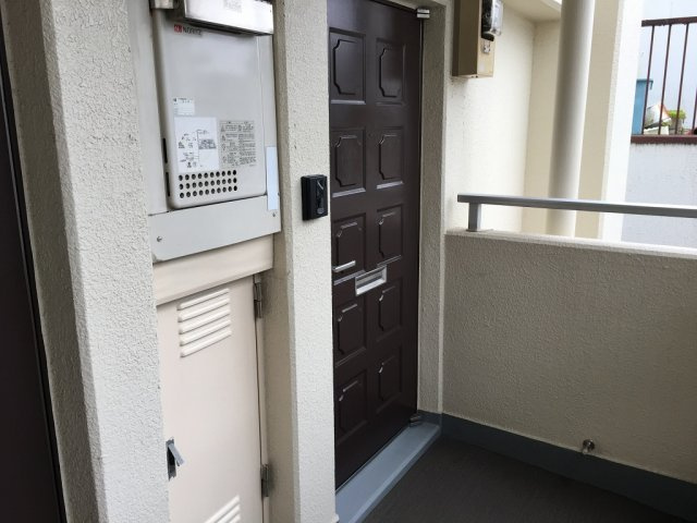 ユートピアチェリーの玄関