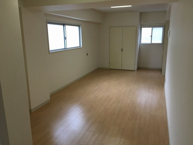 ユートピアチェリーの居間・リビング