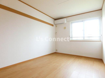 【その他】 | ＶＩＶＡＣＥ雷神Ｃ棟 | 北側洋室にもエアコン付きです。