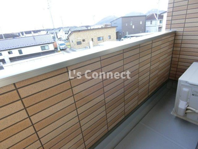 【バルコニー】 | ソレイユ | ２階のお部屋で洗濯物もたくさん干せます。