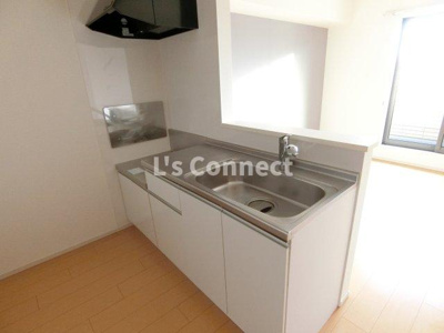 【キッチン】 | ソレイユ | ２口ガスコンロ設置可能な対面キッチンです。