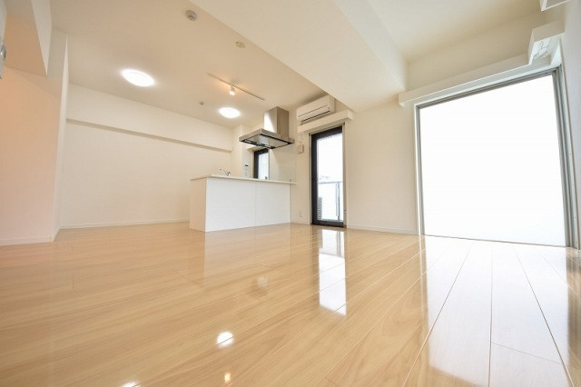 高宮ラ・ルースの居間・リビング