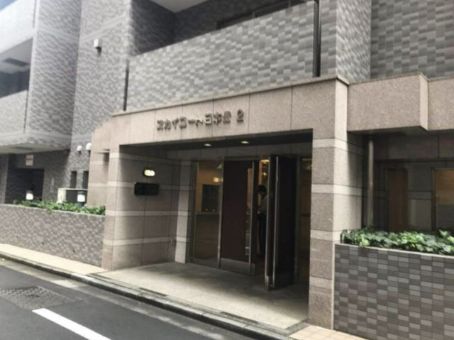 スカイコート日本橋第2のエントランス|毎日通るエントランスはこのようになっています