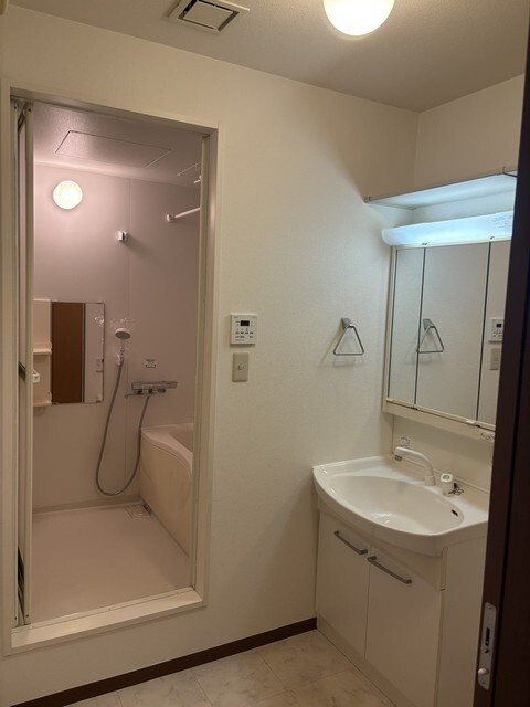 シャーメゾン豊楽　A棟の洗面所