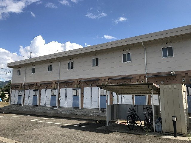 レオパレススペラーレの外観