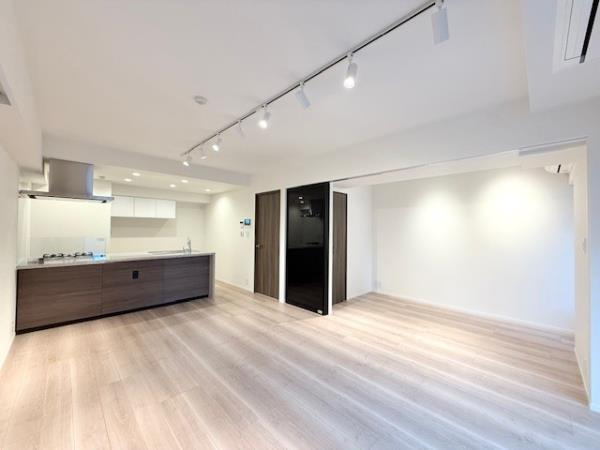 ルネサンス赤坂プレミアムコートの居間・リビング