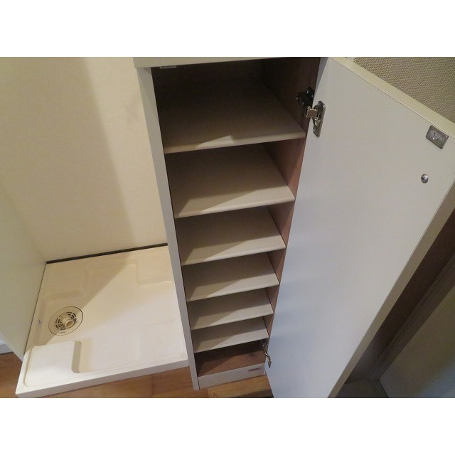 クレール・カサベルデの玄関|シューズボックス