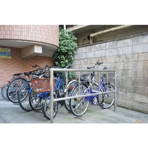 クレール・カサベルデのその他|駐輪場