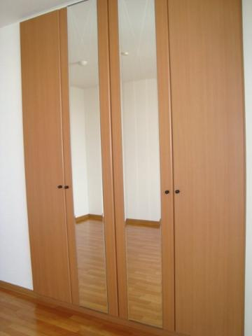 レインボーヴィレッジの収納|収納２