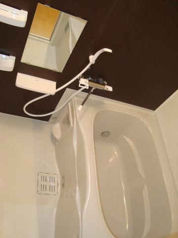 エクセレンスネオの浴室|追炊き機能付