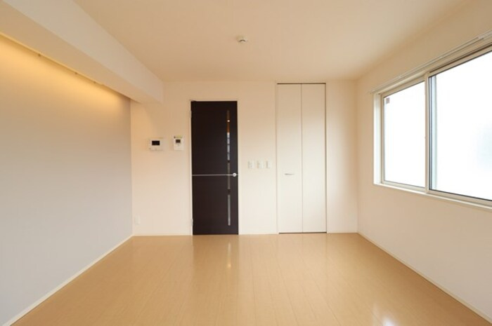 ラ・グラシューズの寝室|洋室９帖