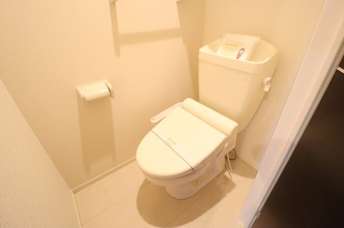 ラ・グラシューズのトイレ|温水洗浄暖房便座