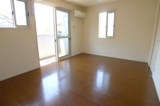 ラ・フルール四季の寝室|使い勝手のいい寝室です