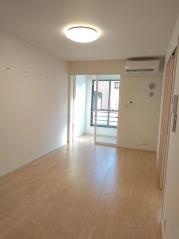 ドゥ・フレールⅠの居間・リビング|リビングです