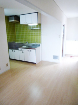 ６帖のダイニングキッチン♪