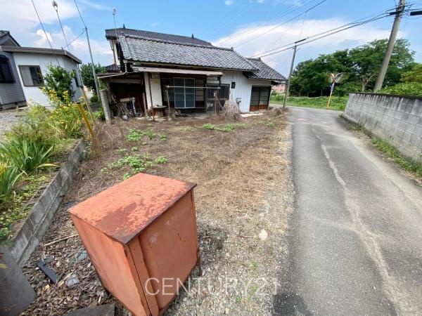 甘楽郡甘楽町大字金井土地の前面道路含む現地写真