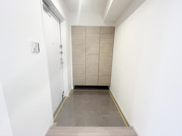 宮前平ロイヤルマンションの玄関