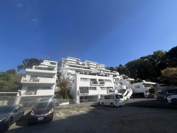 宮前平ロイヤルマンションの外観