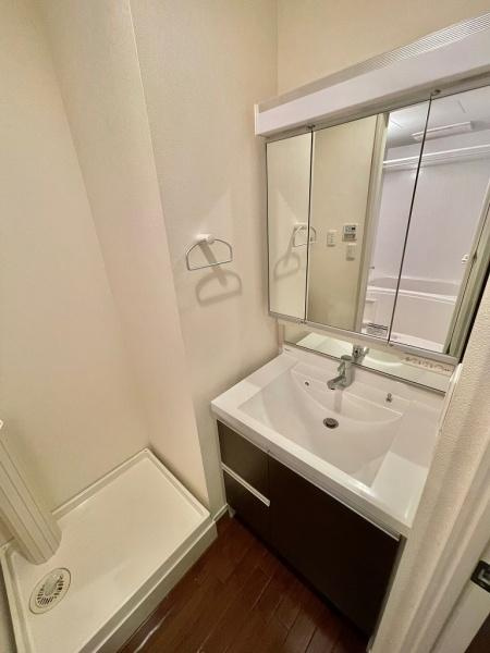 世田谷区野沢４丁目のアパートの洗面所