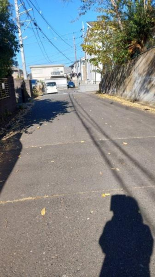 【前面道路含む現地写真】