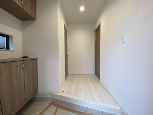 【玄関】 | 明石市大久保町西島　1号棟　新築戸建