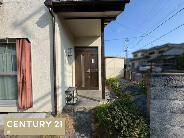 岩出市南大池　中古戸建の玄関