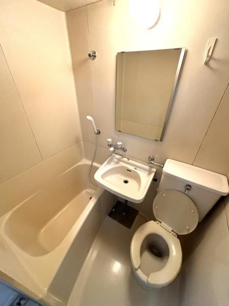 カワオトビルの浴室