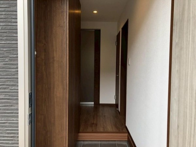 【玄関】 | アルエ南条