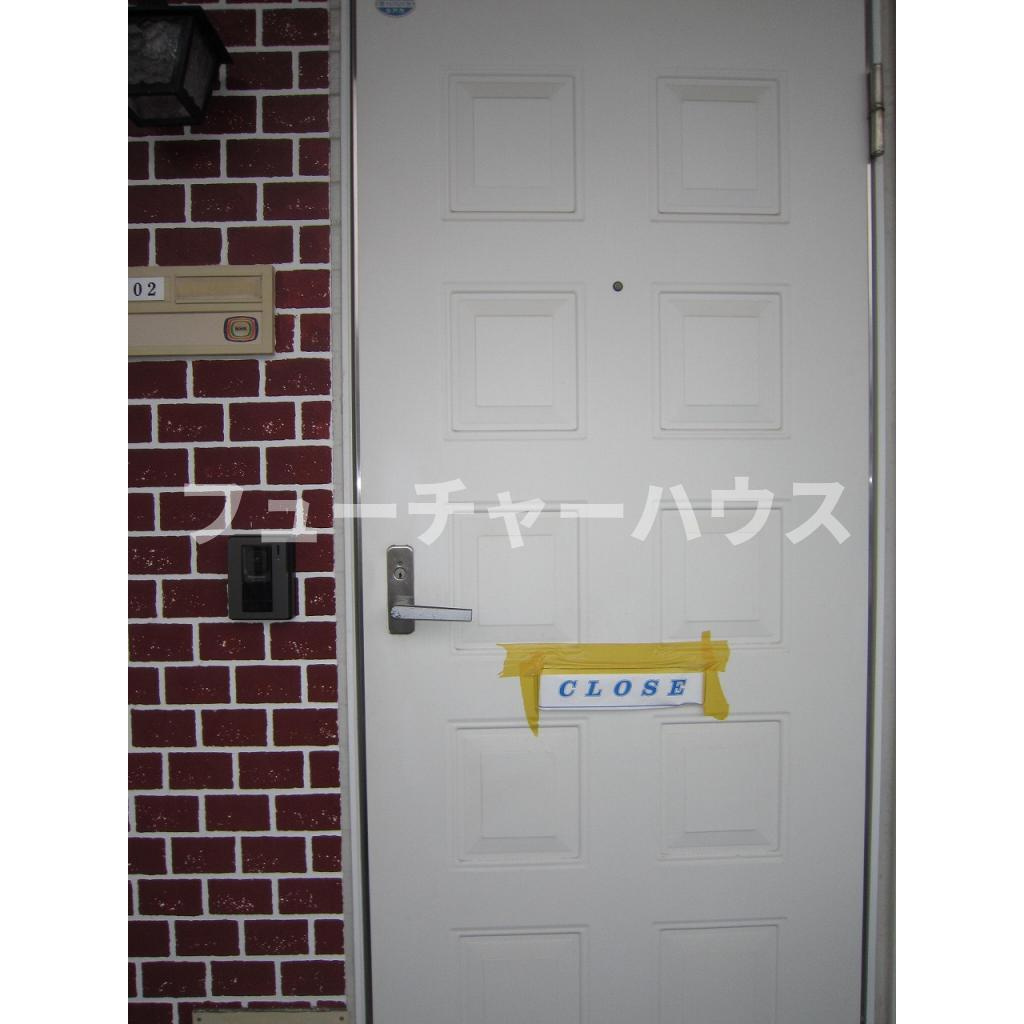 サントラピーヌの玄関|明るい玄関です