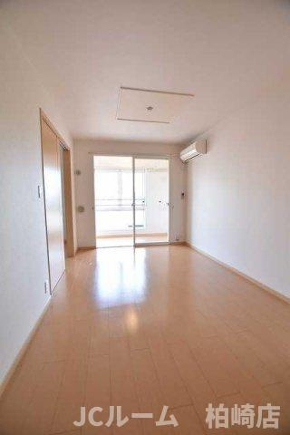 フィオーレ・ユリアⅠの居間・リビング