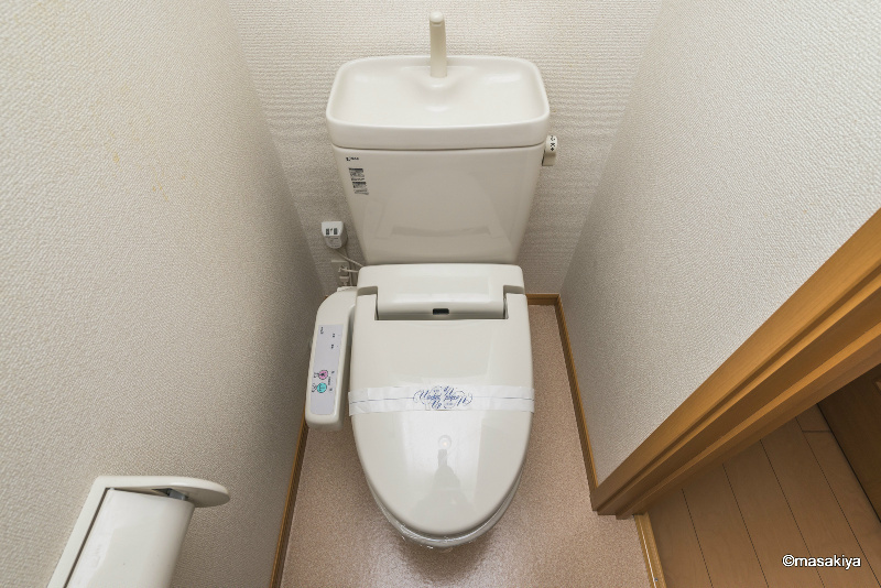 パレスティディオ長野のトイレ|トイレ　ウォシュレット付き。